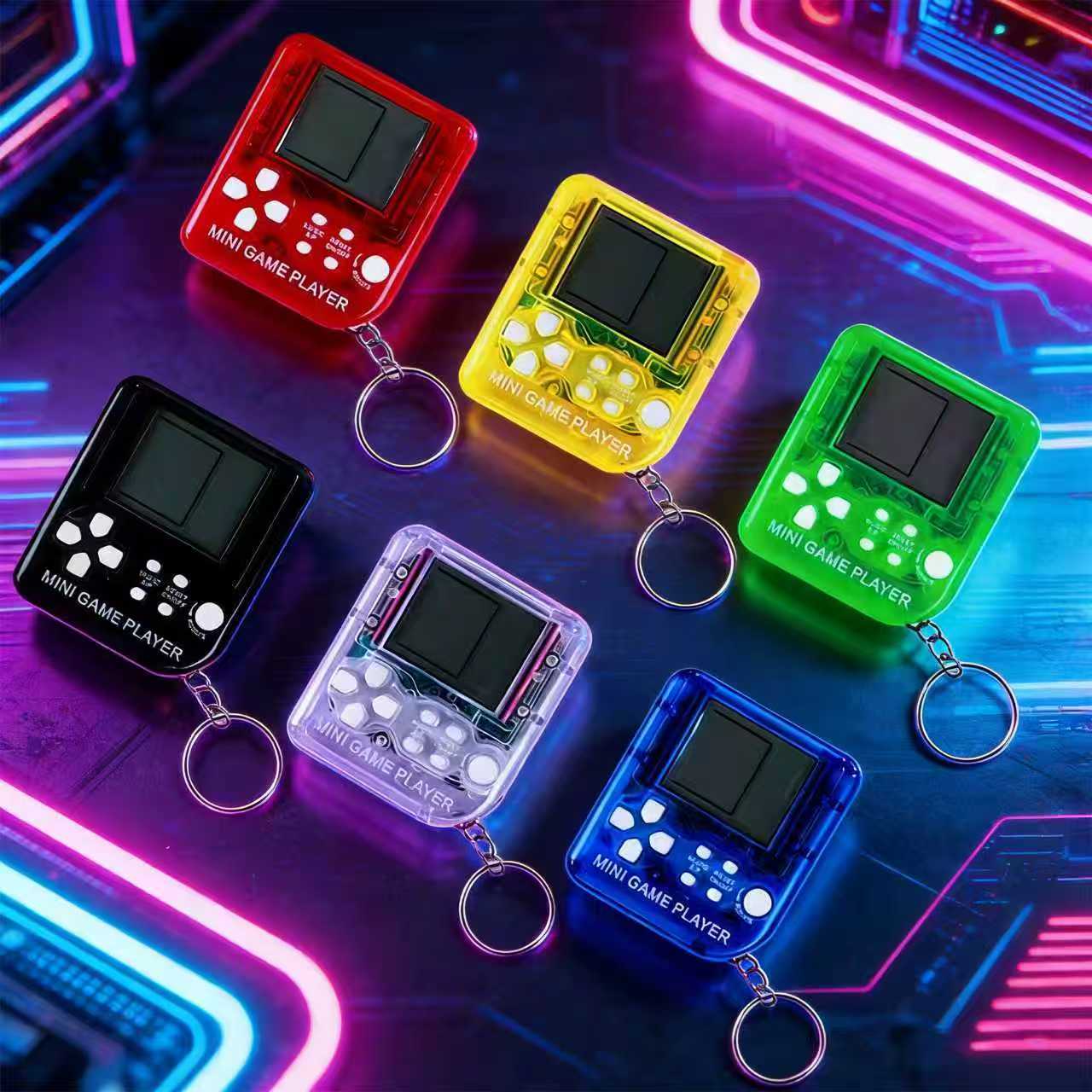 レトロミニハンドヘルドゲームコンソールキーホルダークラシック - Gaming Console For Kids のレビューと価格